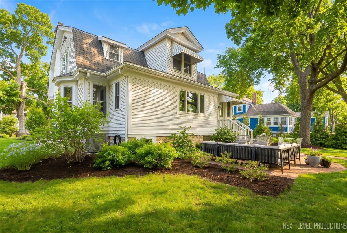 132 South Wright Street Naperville IL 60540