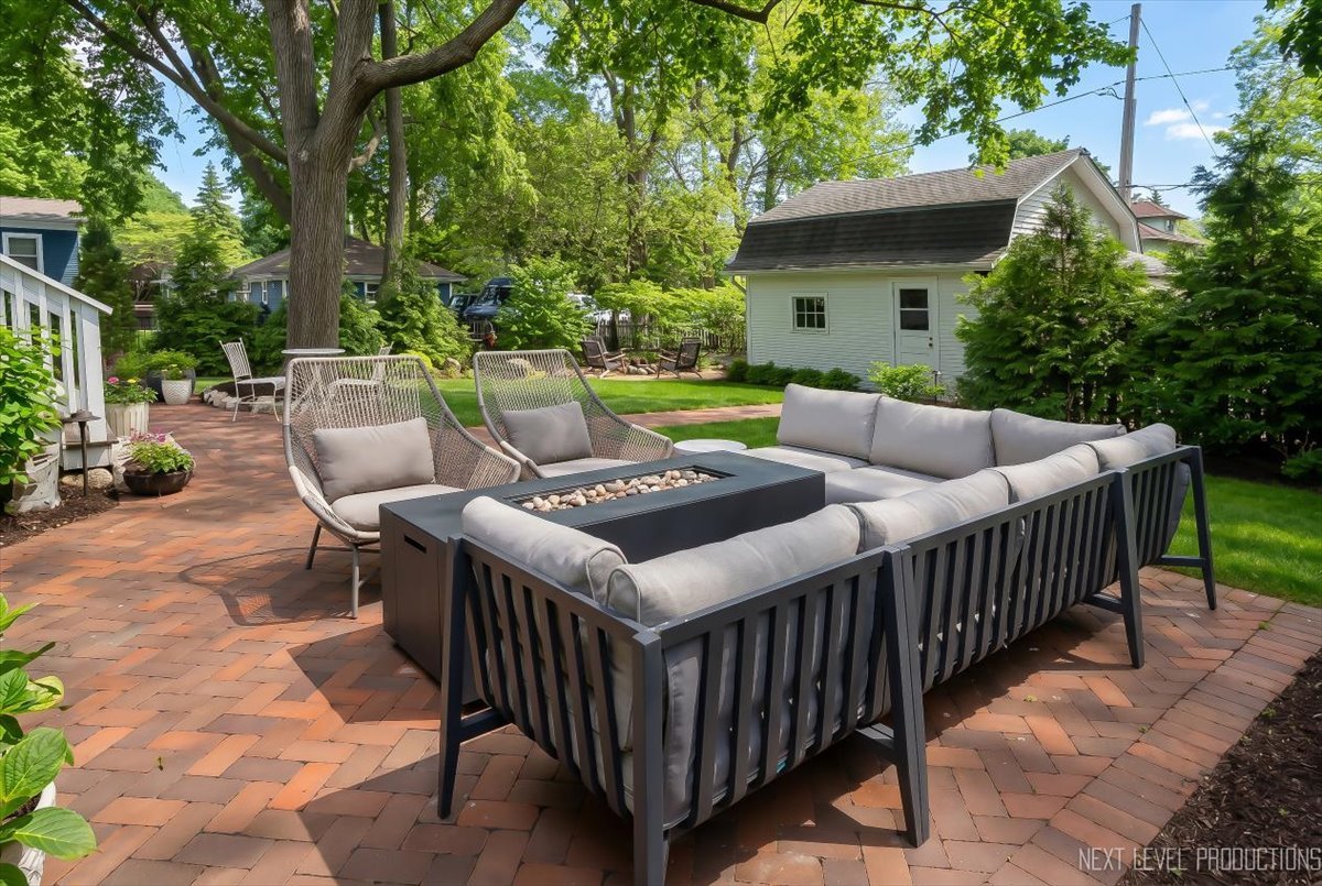 132 South Wright Street Naperville IL 60540