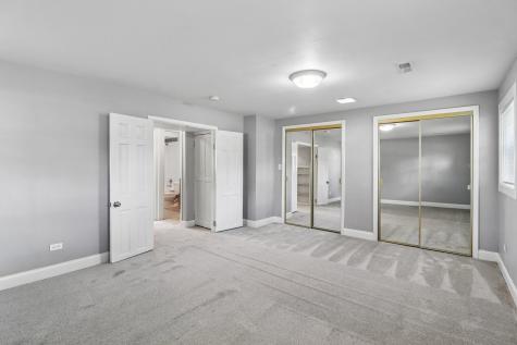 207 North Idlewild Avenue Mundelein IL 60060