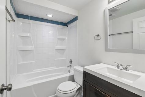 207 North Idlewild Avenue Mundelein IL 60060