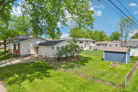 207 North Idlewild Avenue Mundelein IL 60060