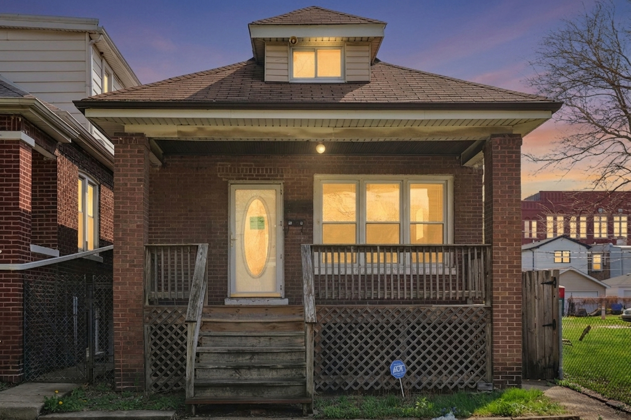 6521 South Saint Lawrence Avenue Chicago IL 60637