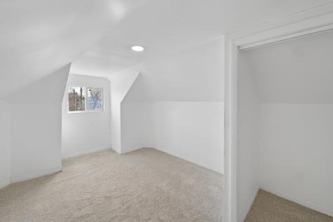 6521 South Saint Lawrence Avenue Chicago IL 60637