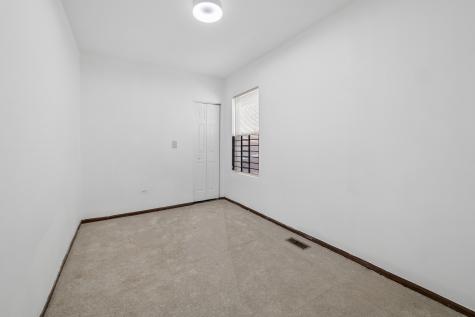 6521 South Saint Lawrence Avenue Chicago IL 60637