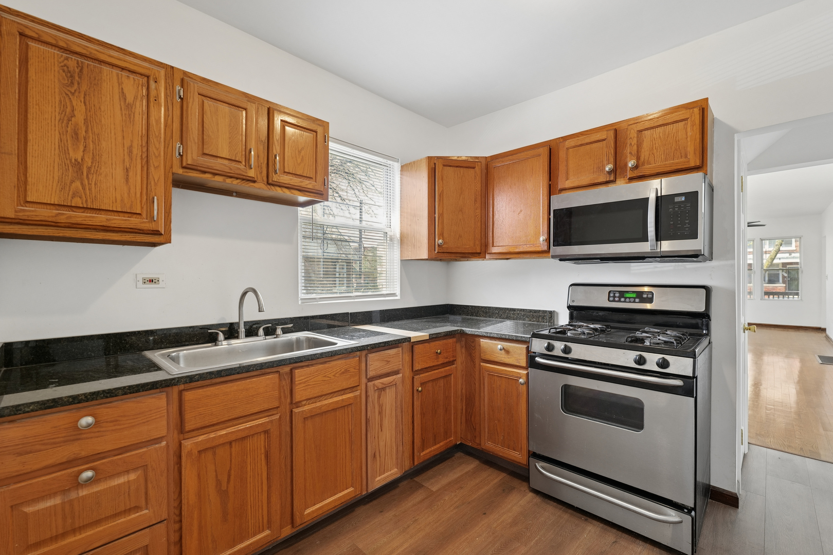 6521 South Saint Lawrence Avenue Chicago IL 60637