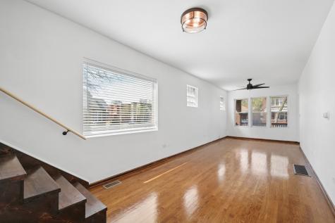 6521 South Saint Lawrence Avenue Chicago IL 60637