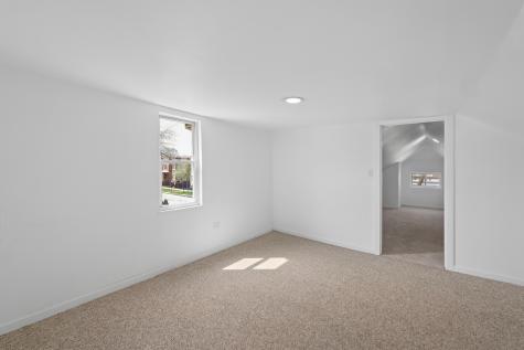 6521 South Saint Lawrence Avenue Chicago IL 60637
