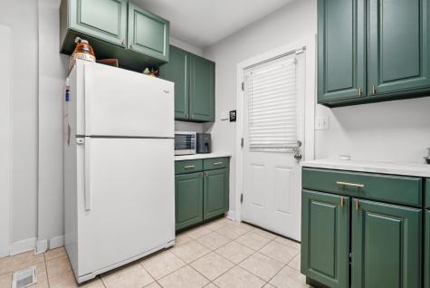 416 Hull Court Waukegan IL 60085
