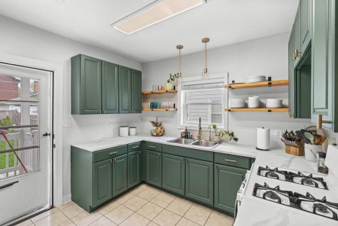 416 Hull Court Waukegan IL 60085