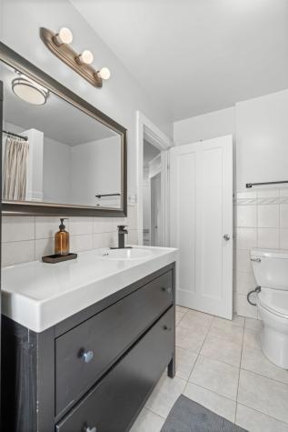 416 Hull Court Waukegan IL 60085