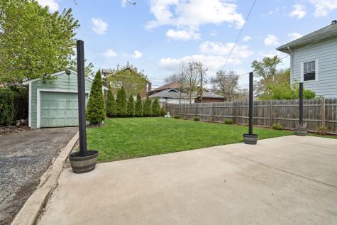 416 Hull Court Waukegan IL 60085