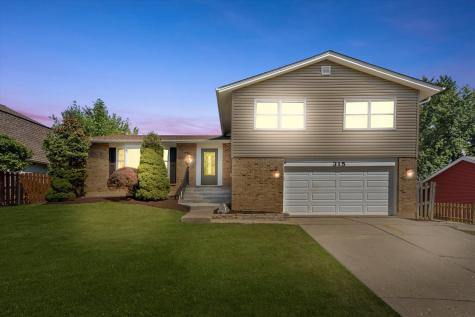 315 Glenwood Court Algonquin IL 60102