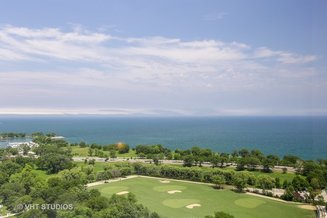 2800 North Lake Shore Drive Chicago IL 60657