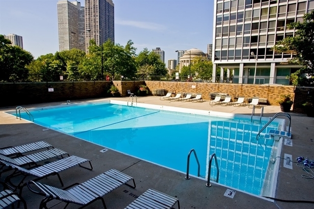 2800 North Lake Shore Drive Chicago IL 60657