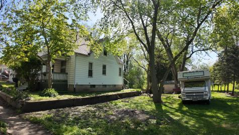 113 South Isabella Street Clinton IL 61727