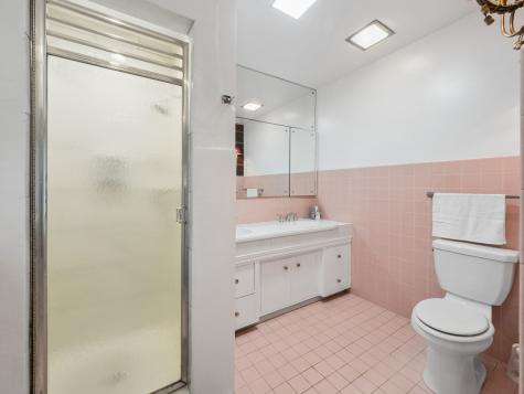 410 Flossmoor Avenue Waukegan IL 60085