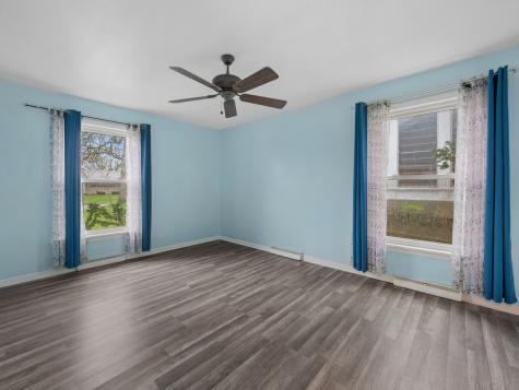 410 Flossmoor Avenue Waukegan IL 60085