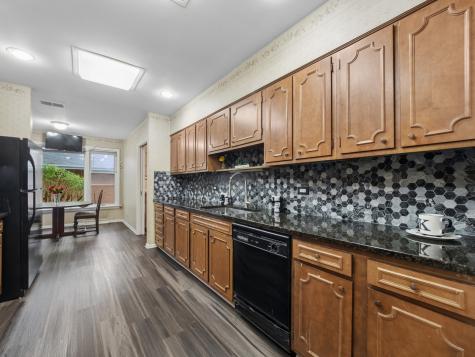 410 Flossmoor Avenue Waukegan IL 60085