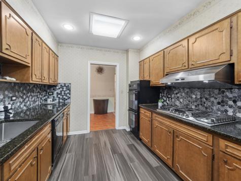 410 Flossmoor Avenue Waukegan IL 60085