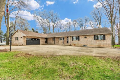 1644 County Road 200 Road Seymour IL 61875
