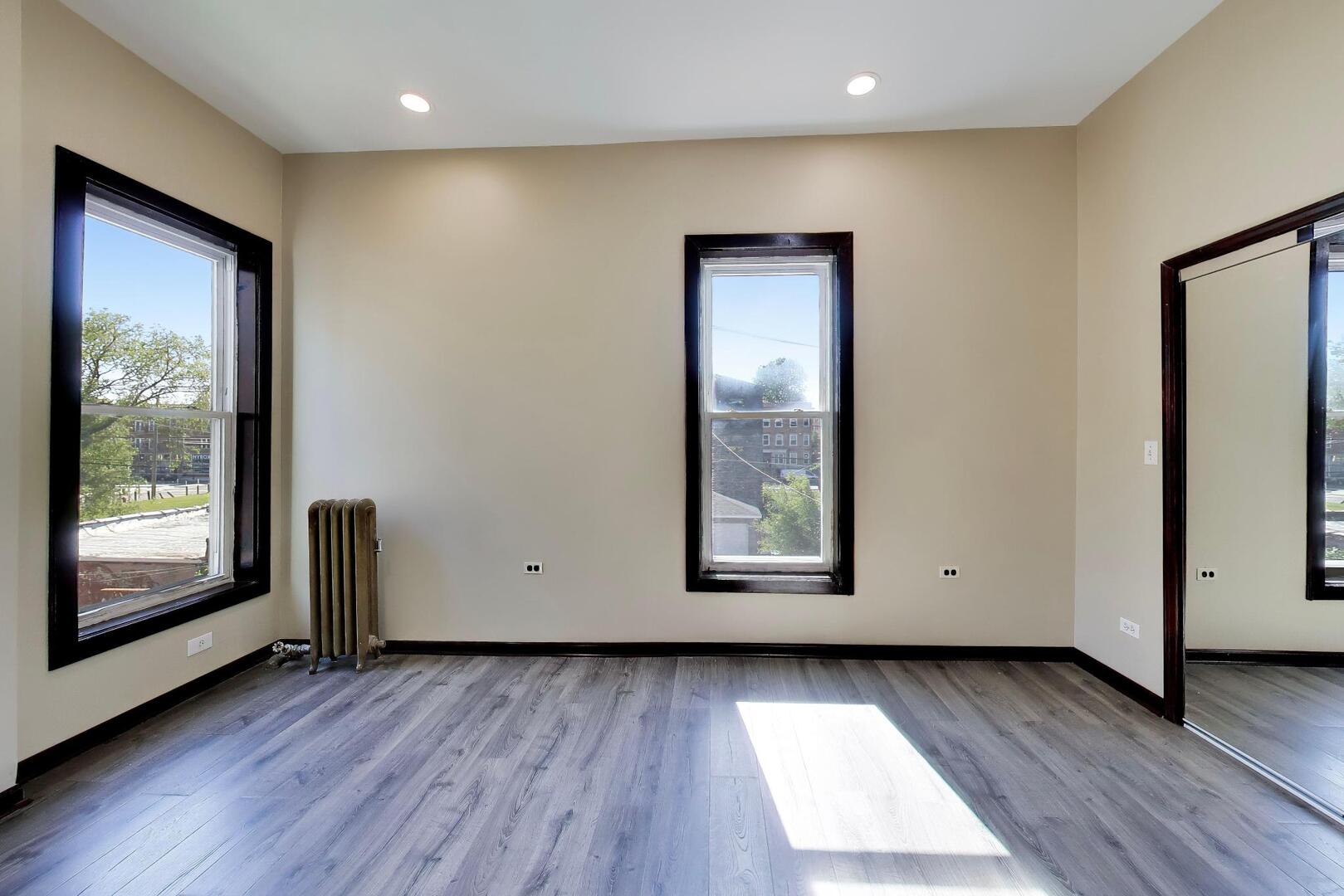 3640 South Prairie Avenue Chicago IL 60653