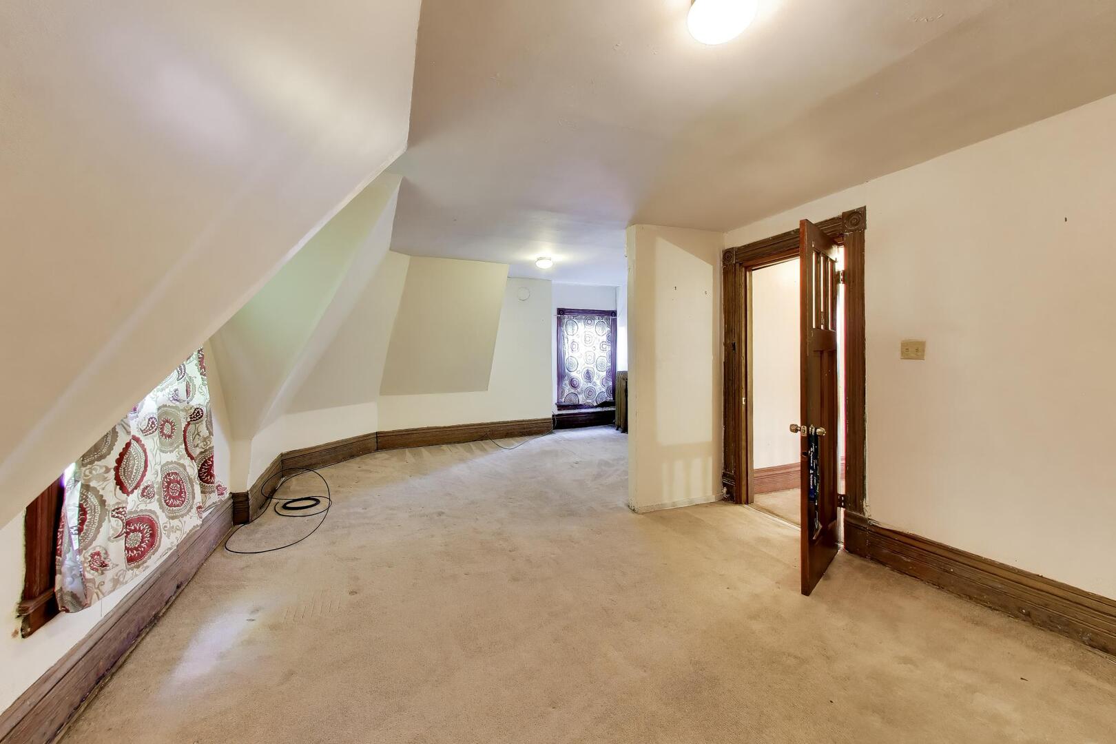 3640 South Prairie Avenue Chicago IL 60653