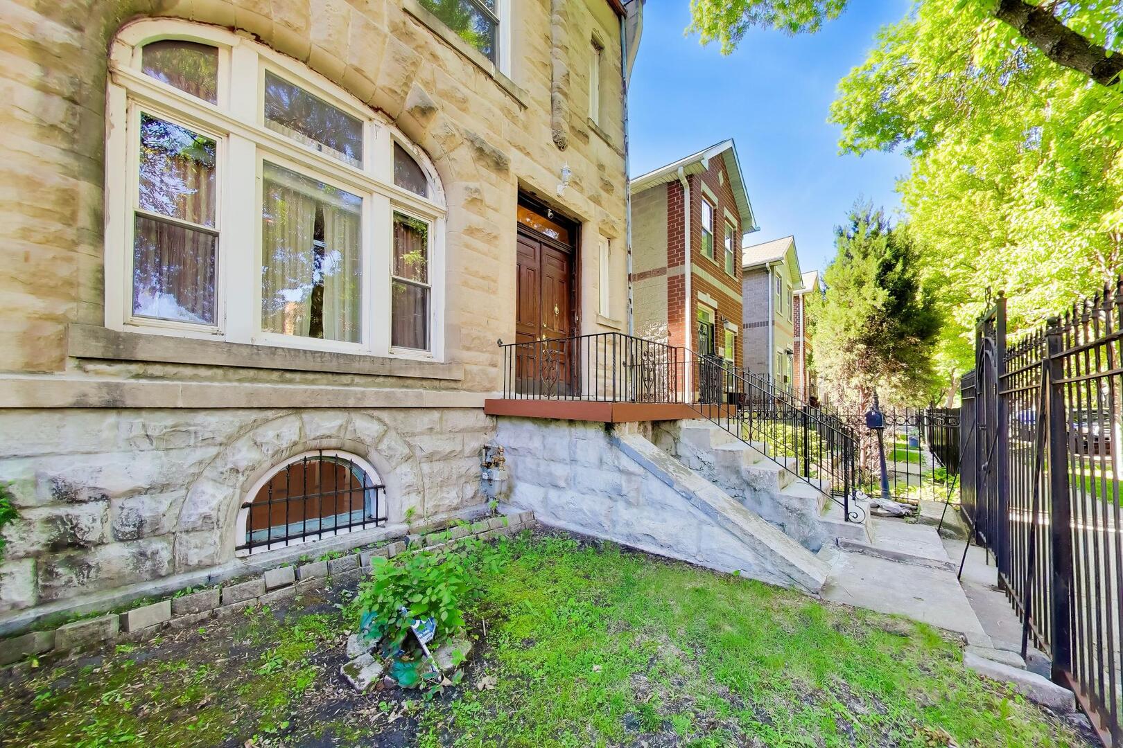 3640 South Prairie Avenue Chicago IL 60653