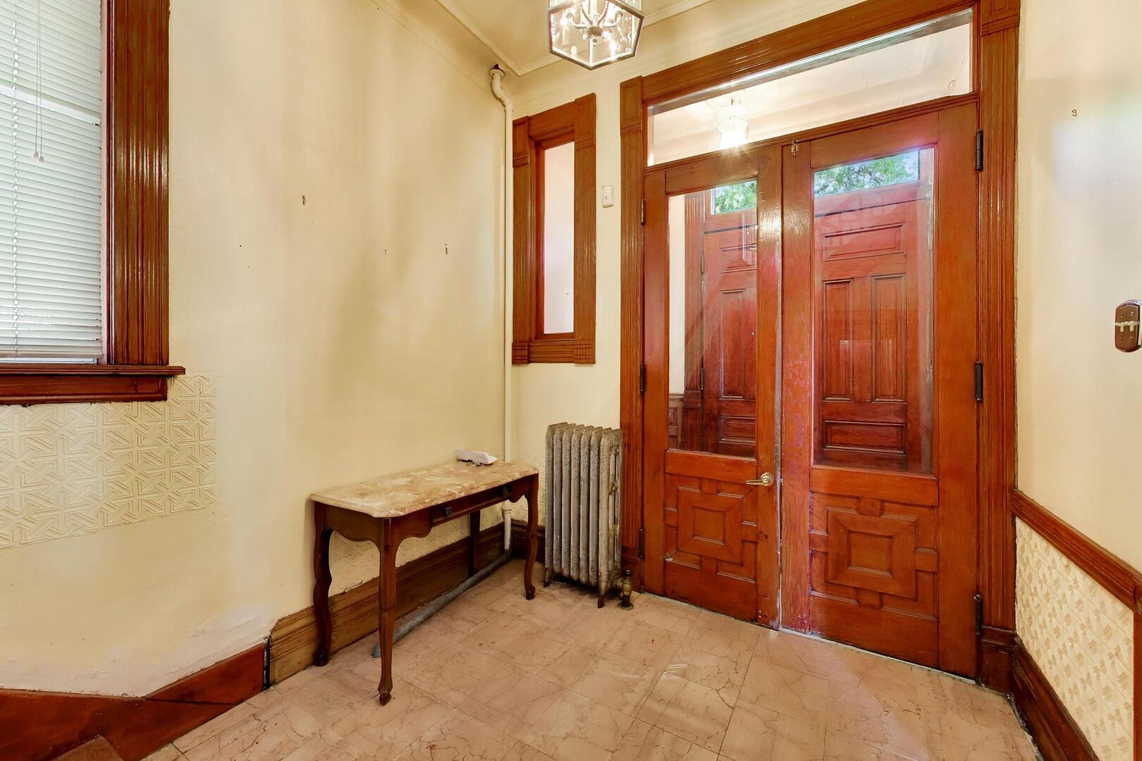 3640 South Prairie Avenue Chicago IL 60653