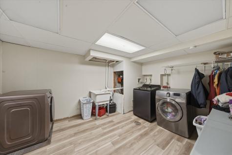 810 North Cherry Street Addison IL 60101