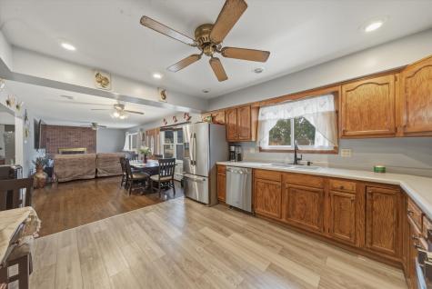 810 North Cherry Street Addison IL 60101