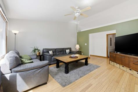37883 North Watts Avenue Spring Grove IL 60081