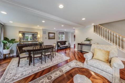 3472 West North Shore Avenue Lincolnwood IL 60712