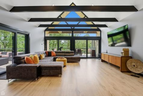 367 Overlook Road Barrington IL 60010