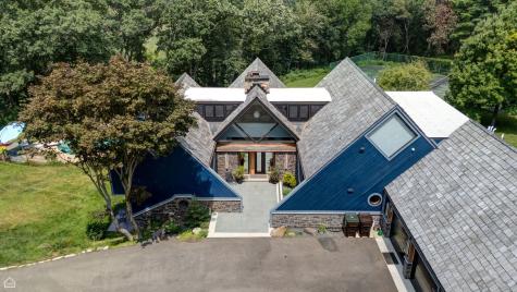 367 Overlook Road Barrington IL 60010