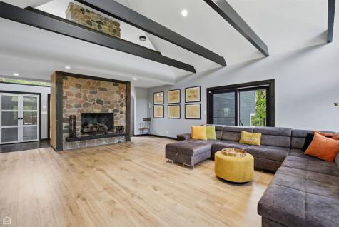 367 Overlook Road Barrington IL 60010