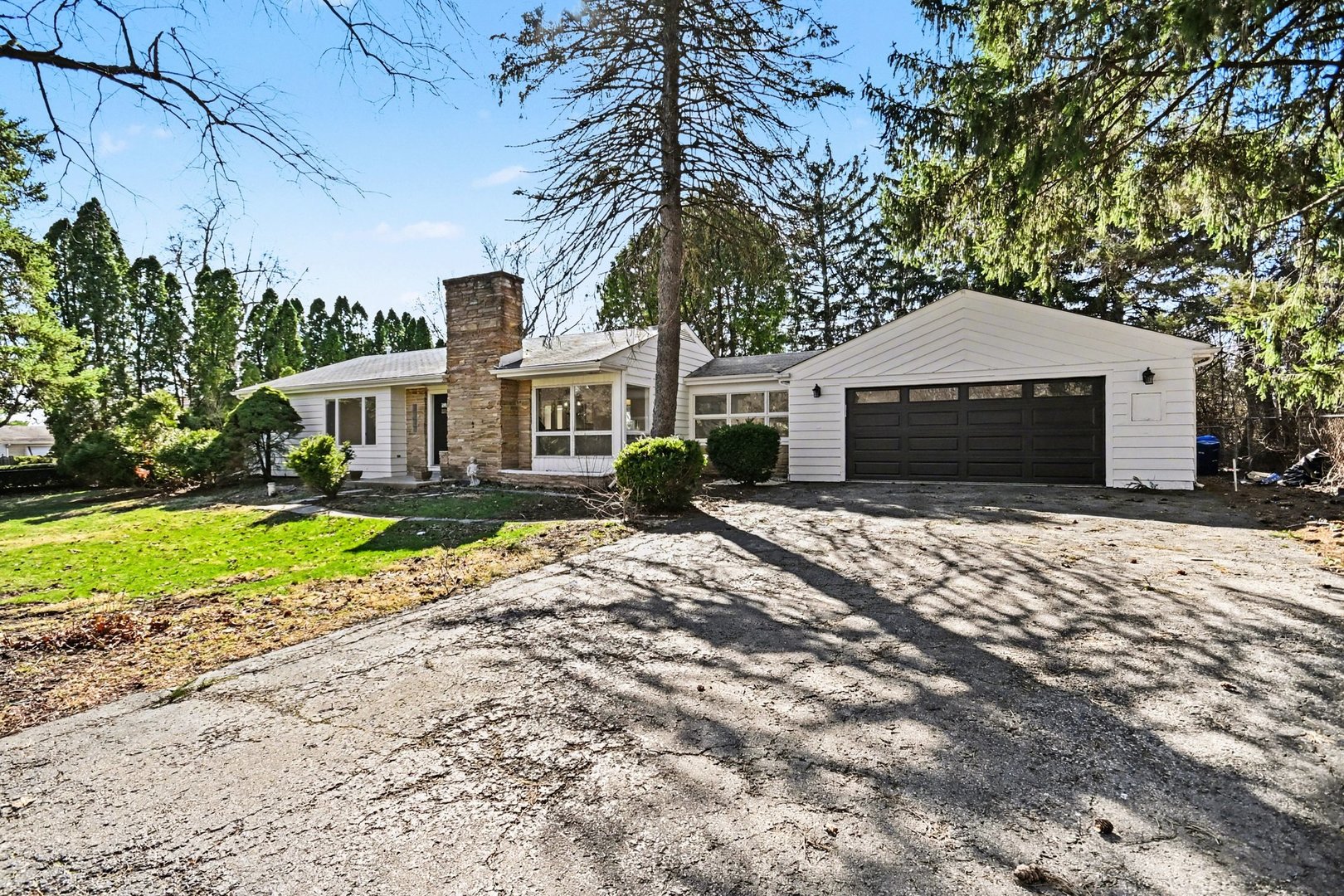 2018 North West Street Wheaton IL 60187