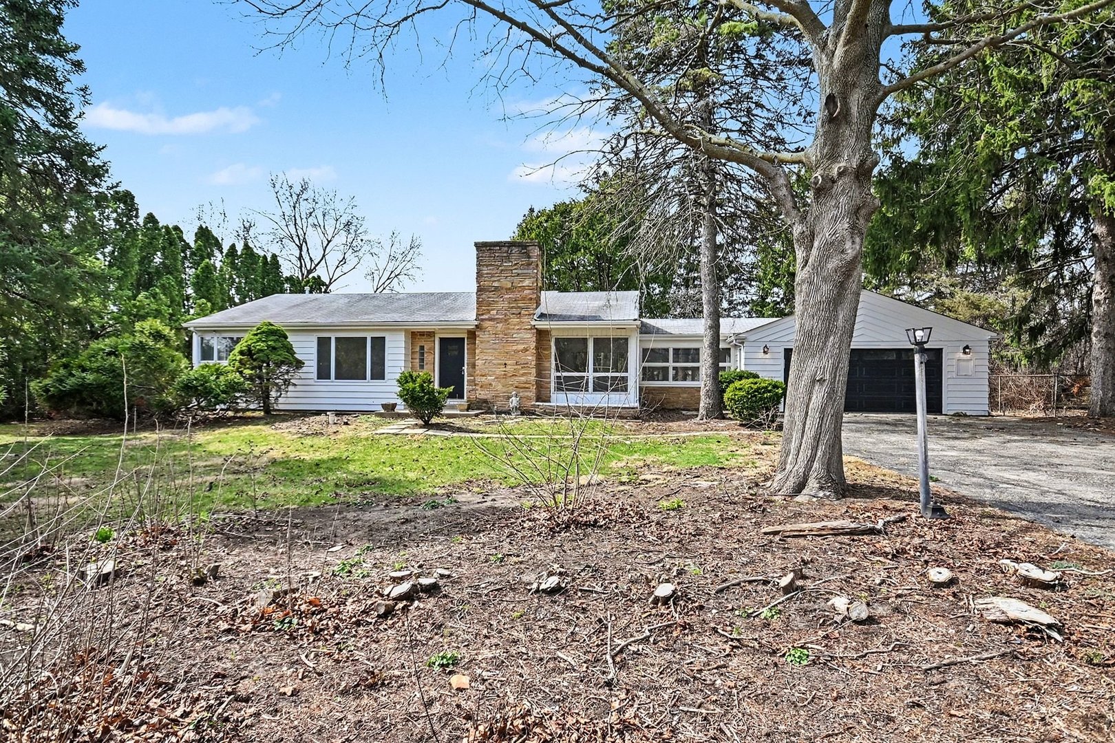 2018 North West Street Wheaton IL 60187