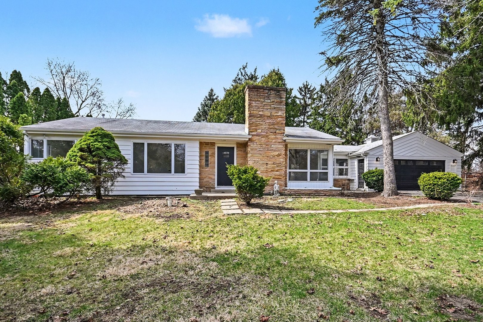 2018 North West Street Wheaton IL 60187
