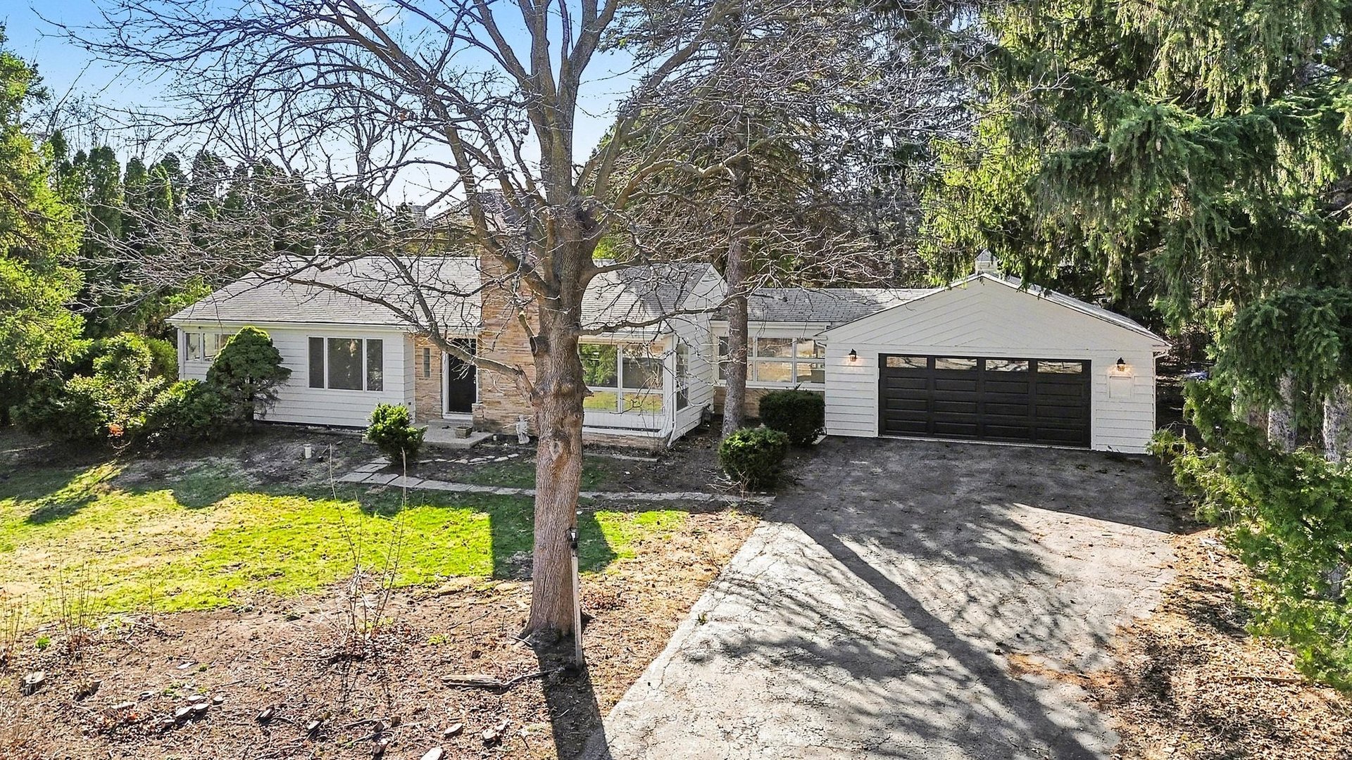 2018 North West Street Wheaton IL 60187