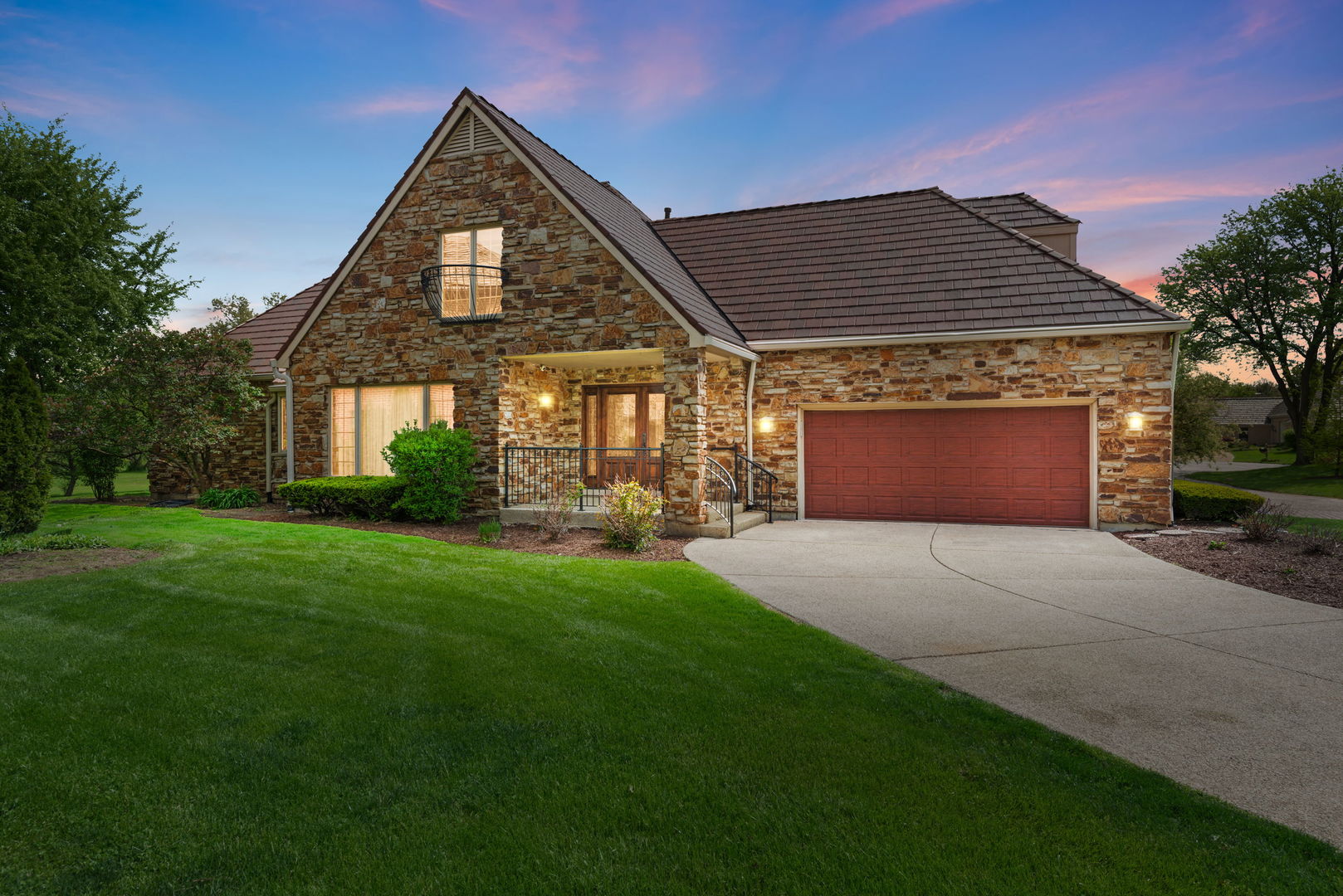 910 Red Fox Lane Oak Brook IL 60523