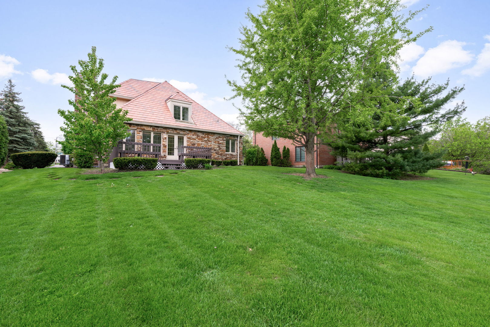 910 Red Fox Lane Oak Brook IL 60523