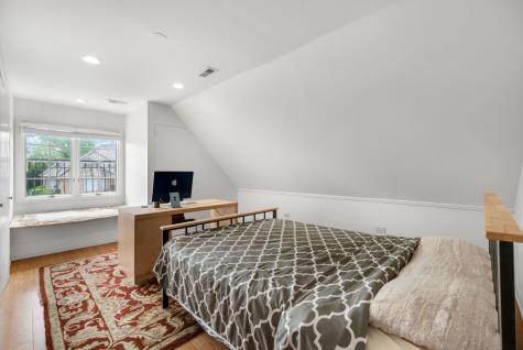 910 Red Fox Lane Oak Brook IL 60523