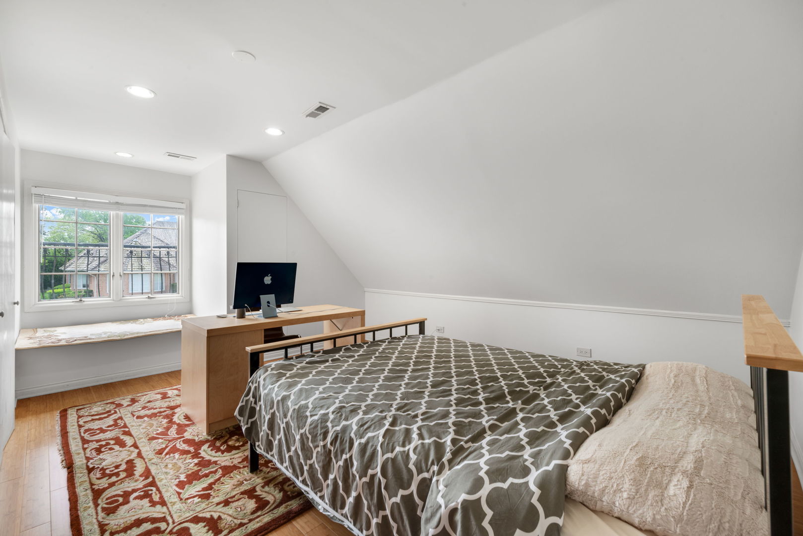 910 Red Fox Lane Oak Brook IL 60523