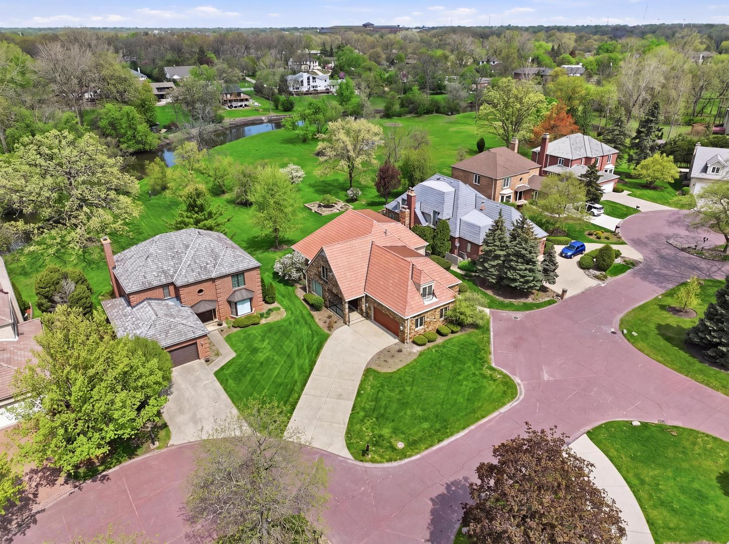 910 Red Fox Lane Oak Brook IL 60523