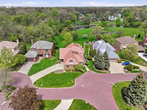910 Red Fox Lane Oak Brook IL 60523