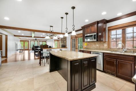 910 Red Fox Lane Oak Brook IL 60523