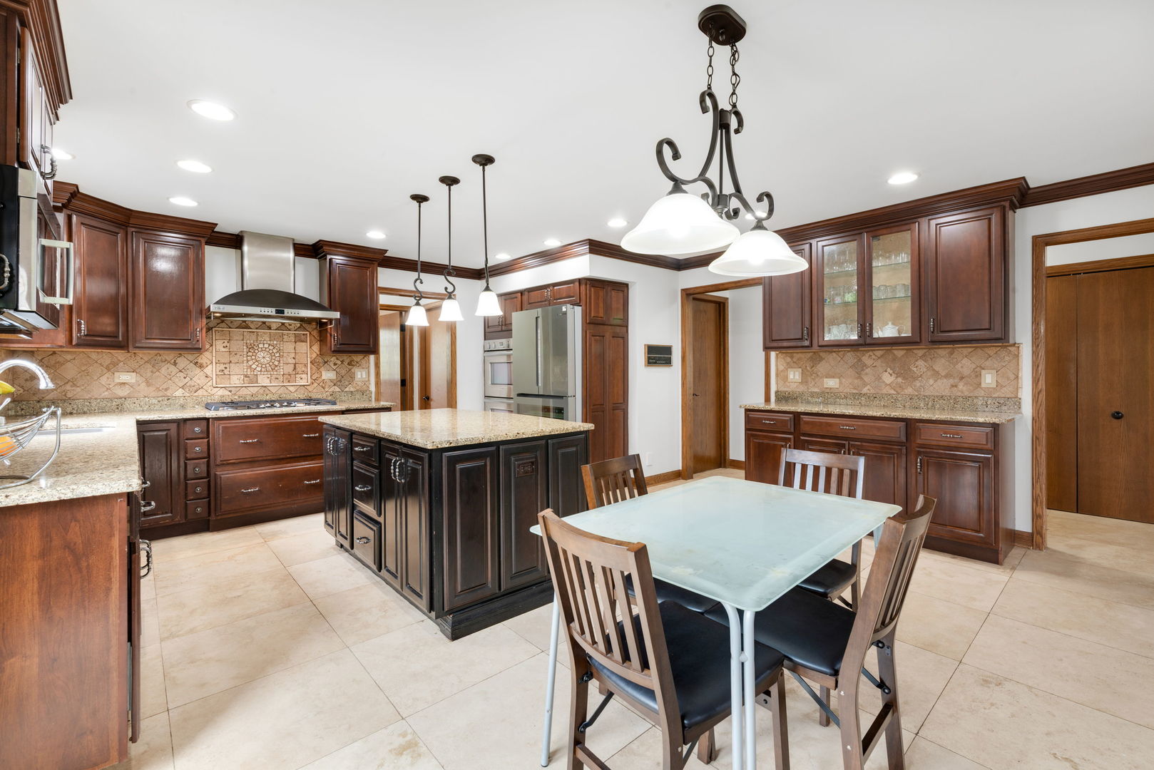 910 Red Fox Lane Oak Brook IL 60523
