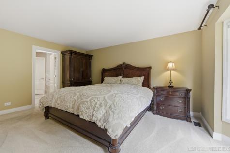 1650 Fox Trail Drive Batavia IL 60510