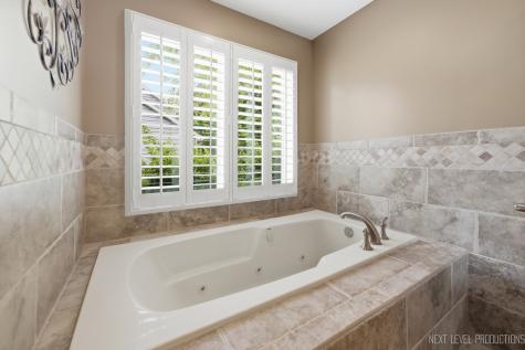 1650 Fox Trail Drive Batavia IL 60510
