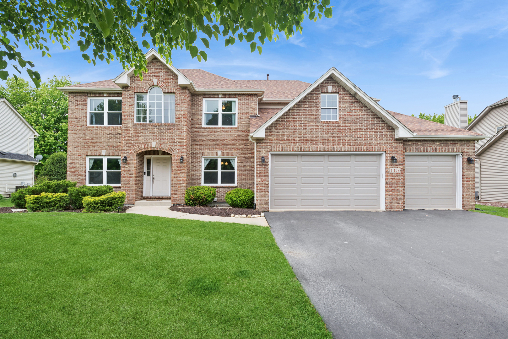115 Pineridge Drive S Oswego IL 60543